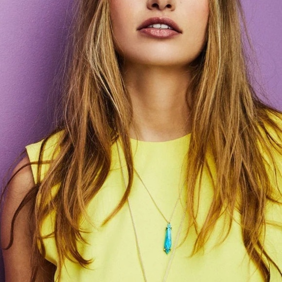 Kendra Scott Cassidy Pink Stone Pendant Necklace - Picture 1 of 4